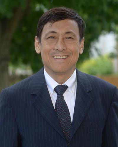 Loring Tu